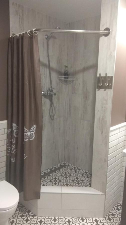Super Apartment On O.Polya 137 Dnipro Exterior foto
